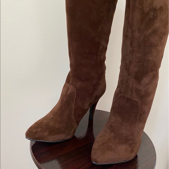 Boots - Picture 2 of 4